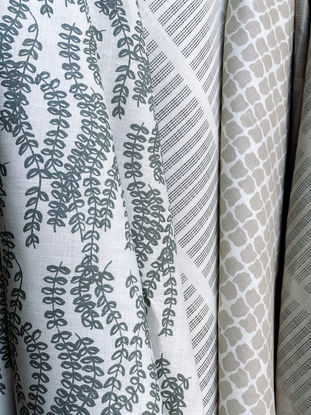 Antoinette Wallpaper — Perche & Hugh
