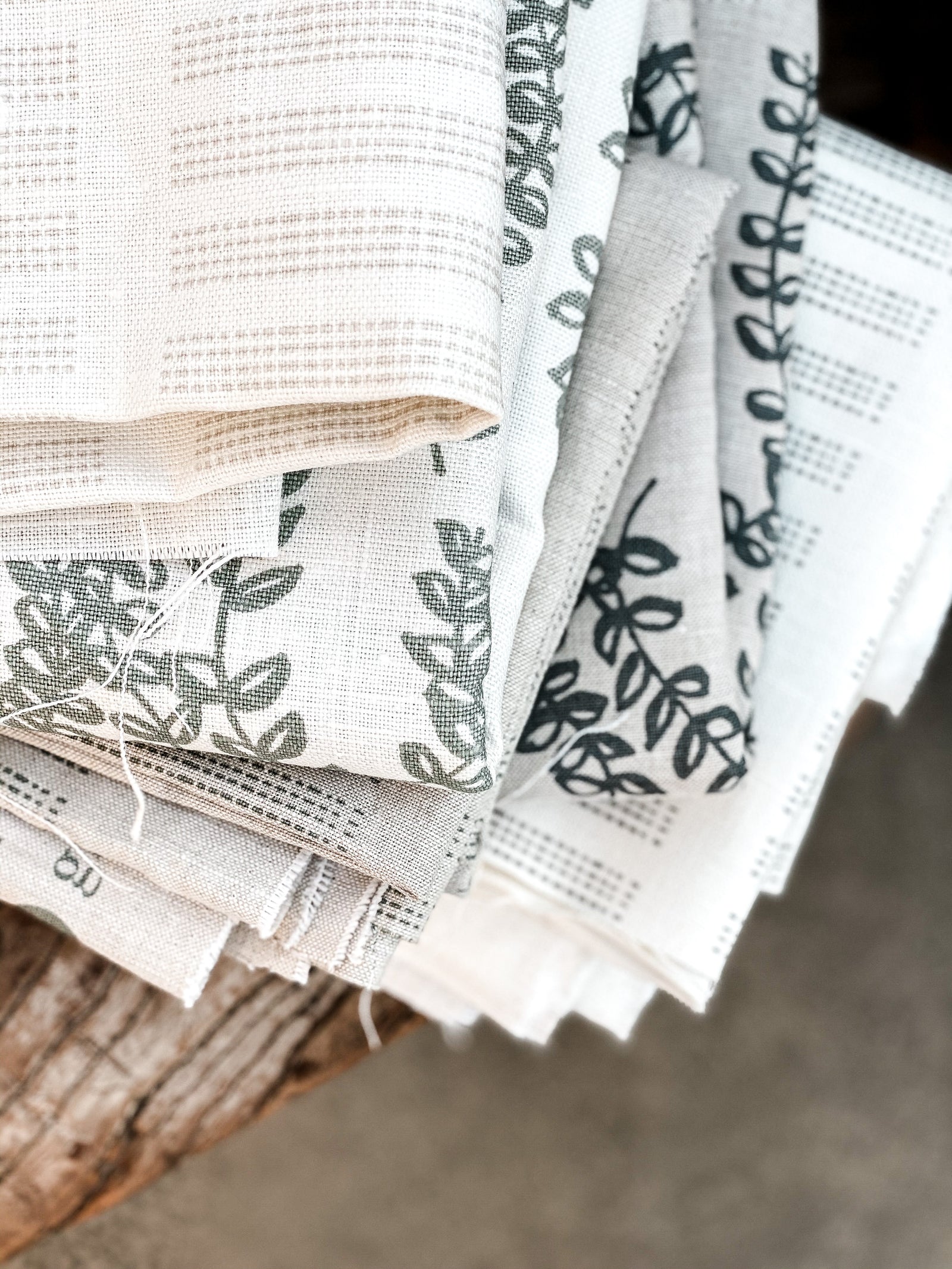 Antoinette Wallpaper — Stack Perche